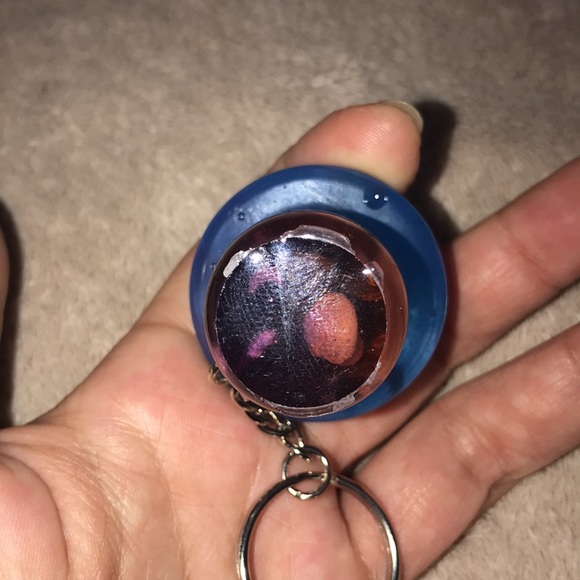 Custom Epoxy mini mushroom 🍄 keychain with shells glow ✨ and 3 Wishes - Picture 7 of 10